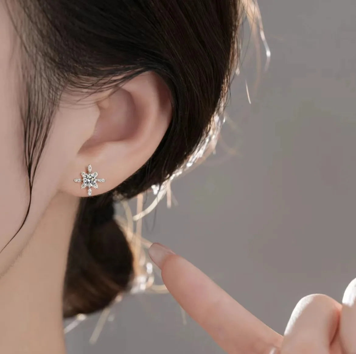 Queen Diamond Ear Earrings