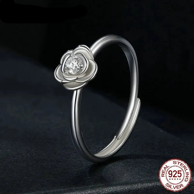 Flower Moissanite Engagement Ring